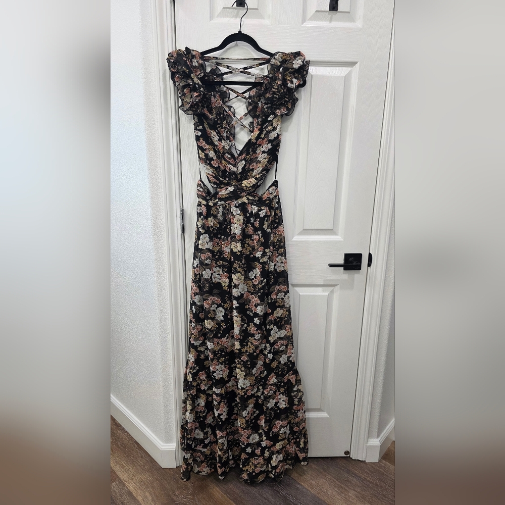 Vici Black Floral Open-Back Ruffle Maxi Dress - Picture 2 of 4